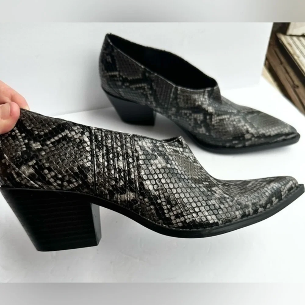 ZARA animal print cowboy heeled ankle boots
